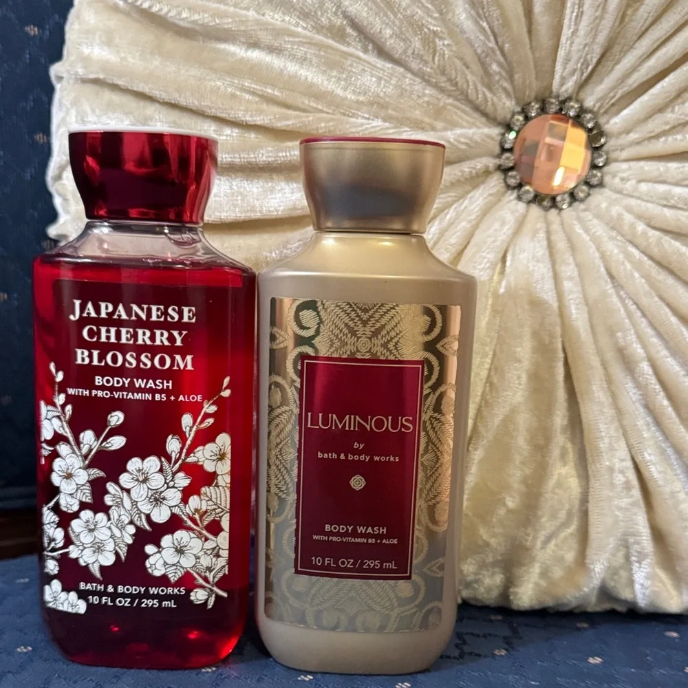 Bath & Body Works (1) Japanese Cherry Blossom & (1) Luminous Both Body Washes - Picture 1 of 1